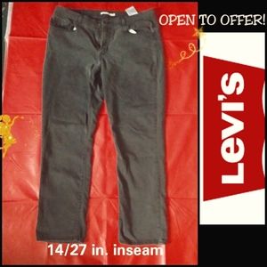 LEVIS Classic Straight Leg Jeans | Size 14/27 inseam | $9
